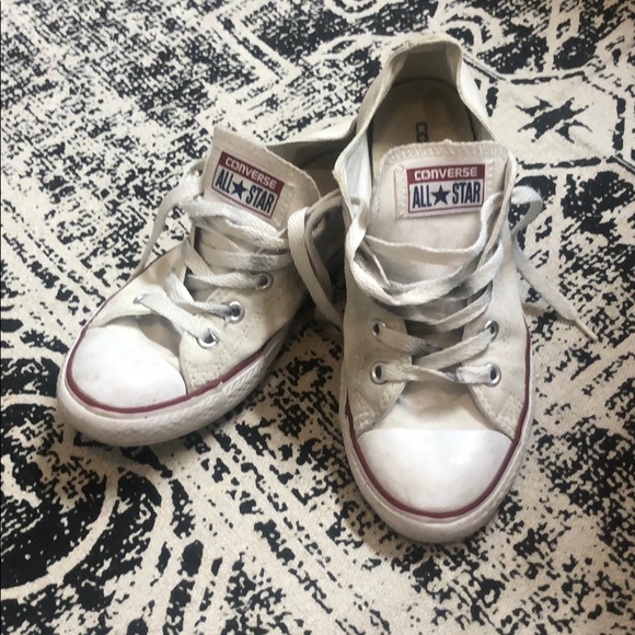 Youth sz 3 White Converse - Picture 1 of 4